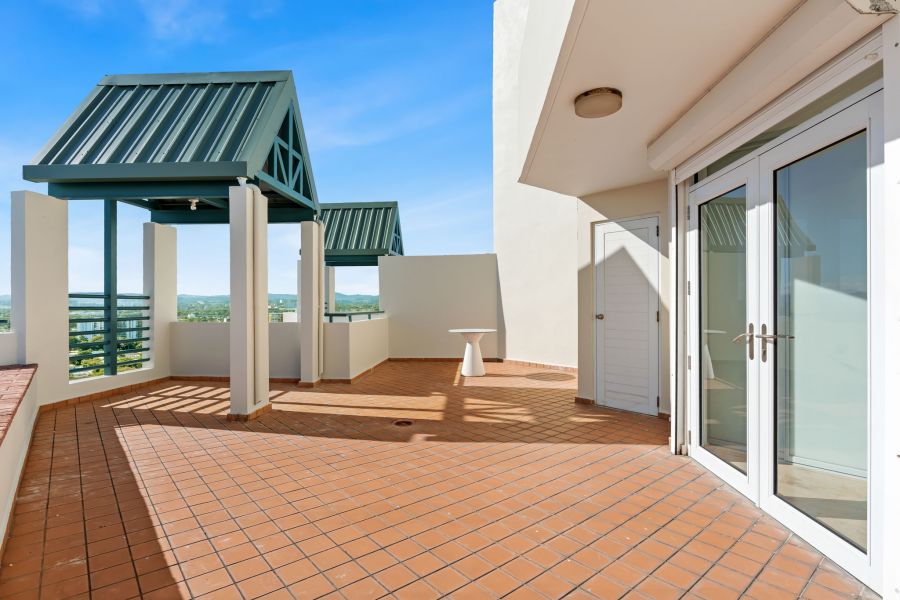 Cond Parque De Loyola Apt Ph 2402 San Juan 00918 PR