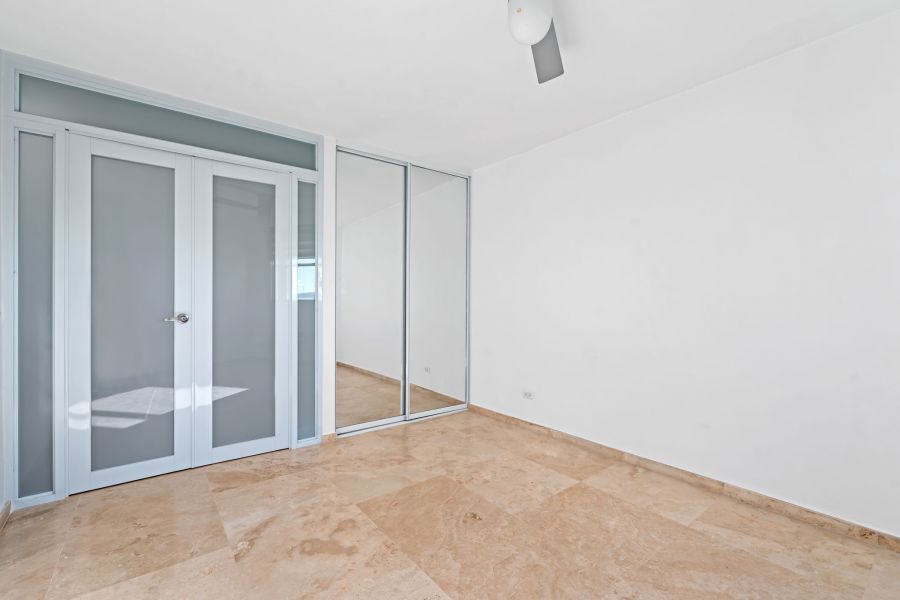 Cond Parque De Loyola Apt Ph 2402 San Juan 00918 PR