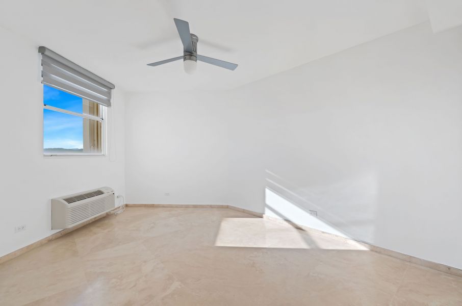 Cond Parque De Loyola Apt Ph 2402 San Juan 00918 PR