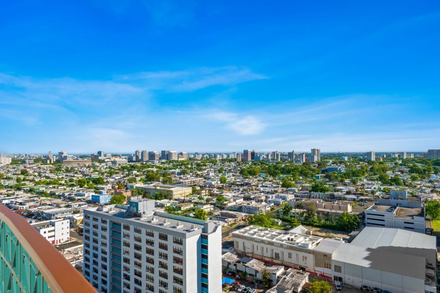 Cond Parque De Loyola Apt Ph 2402 San Juan 00918 PR