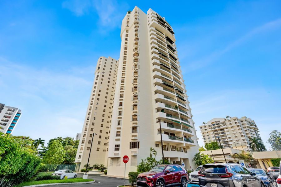 Cond Parque De Loyola Apt Ph 2402 San Juan 00918 PR
