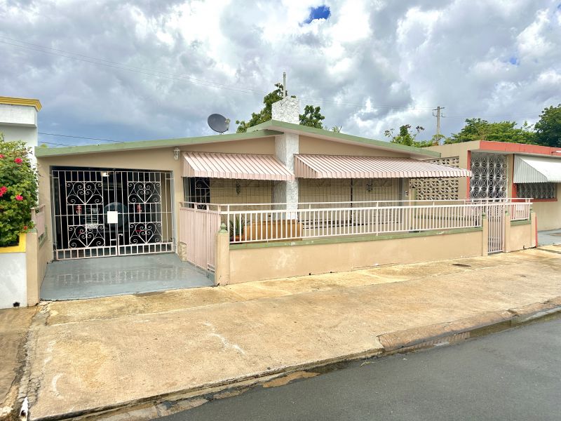 Reparto Metropolitano 953 Calle 25 Se San Juan 00921 PR