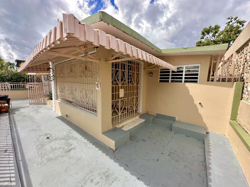 Reparto Metropolitano 953 Calle 25 Se San Juan 00921 PR