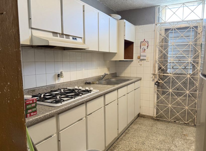 Urb Miraflores #7 Calle 50 Bloque 41 Bayamon 00957 PR