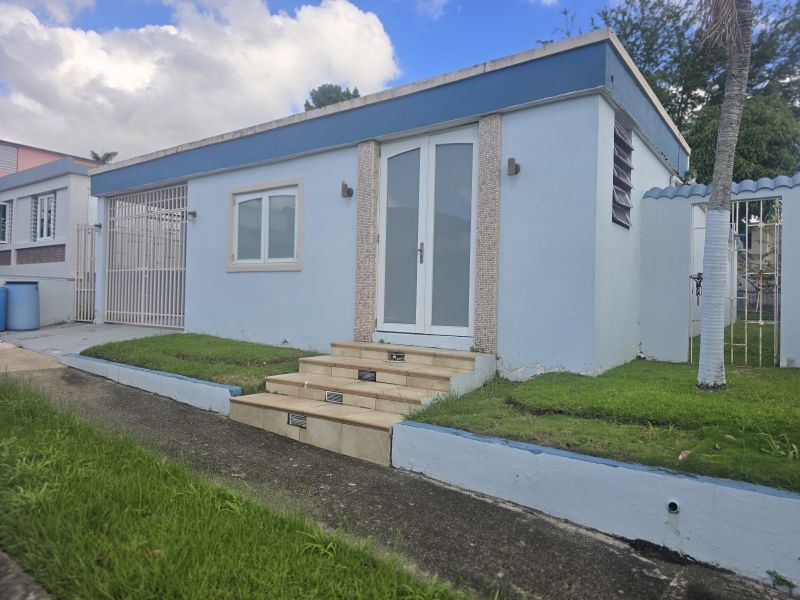 Calle Margarita E33 Reparto Valencia Bayamon 00959 PR