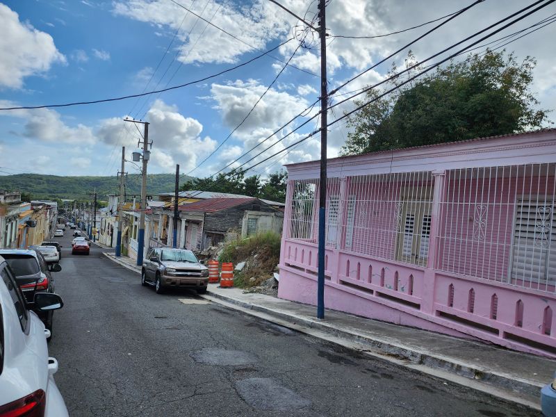 Calle Pacheco Bo Pueblo Yauco 00698 PR