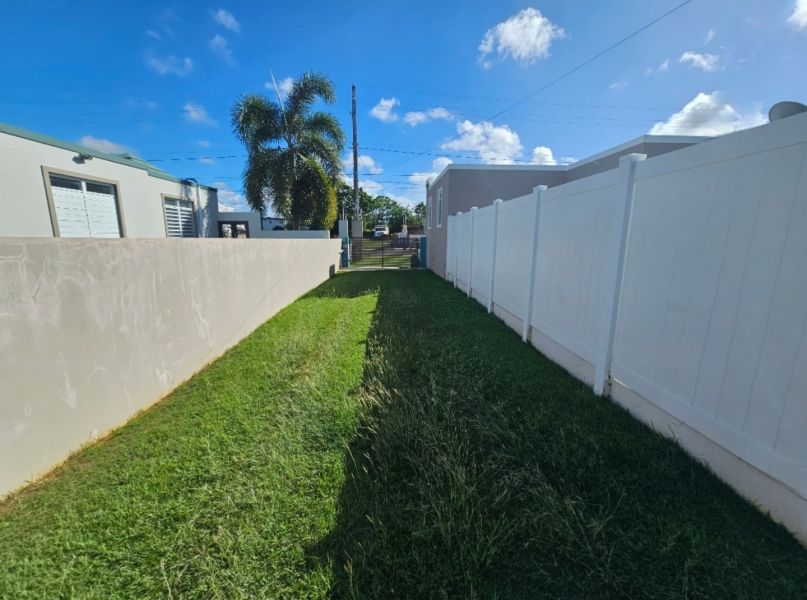 Carr 459 Km 9.8 Int Calle Roble Lote 3 Bo Montaña Aguadilla 00603 PR