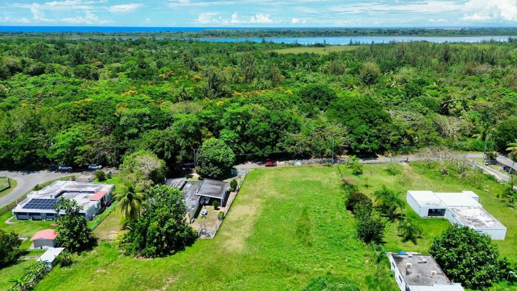 Bo Coto Norte Sector Guayaney Manati 00674 PR