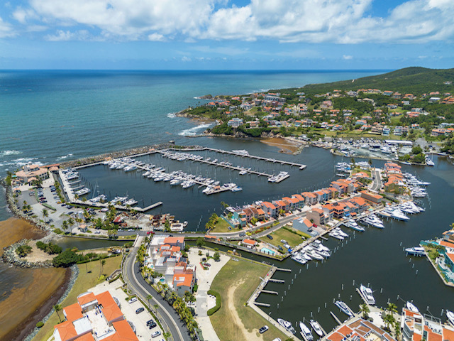 Condominio Palmanova Plaza Apt B-214 Humacao 00791 PR