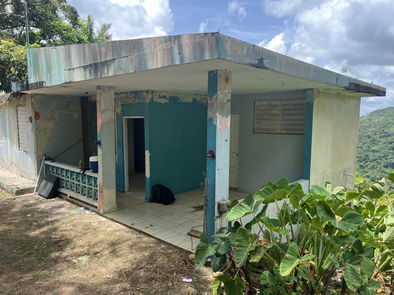 Carr 613 Km 6.4 Bo Tetuan Utuado 00641 PR