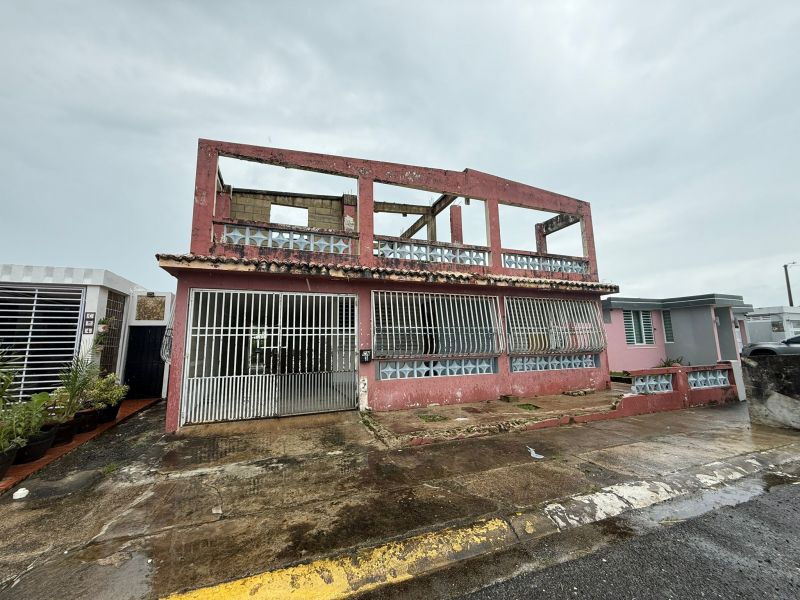 Urb Levittown Lakes Cn-3 Calle Dr Pedro Goyco Toa Baja 00949 PR