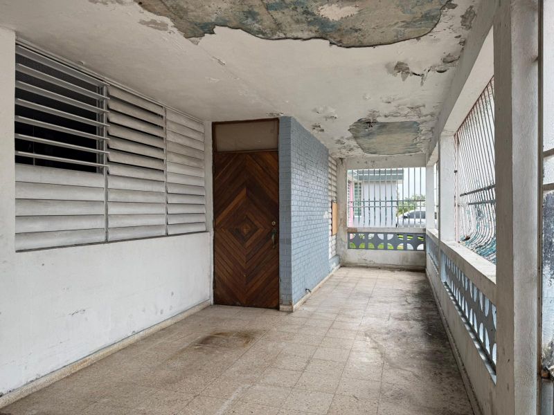 Urb Levittown Lakes Cn-3 Calle Dr Pedro Goyco Toa Baja 00949 PR