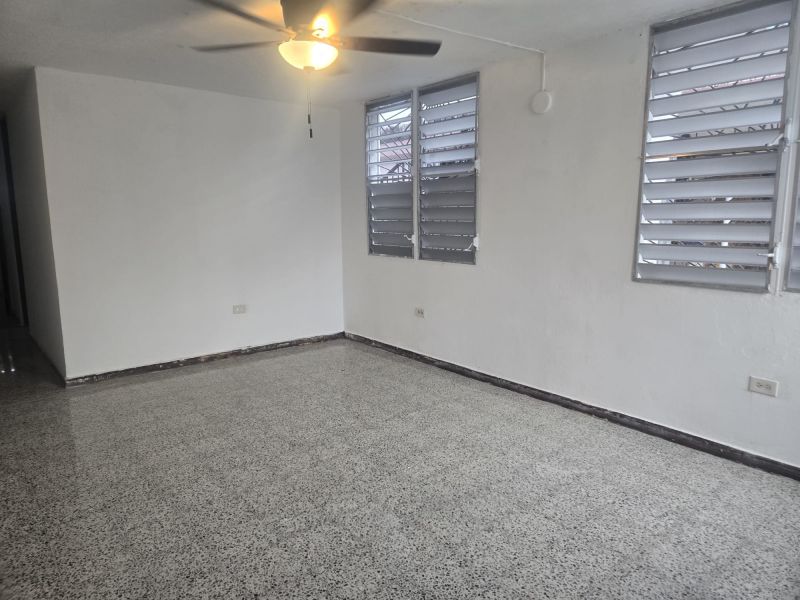 Urb Riverview Calle 24 Blq C C 3 Bayamon 00959 PR