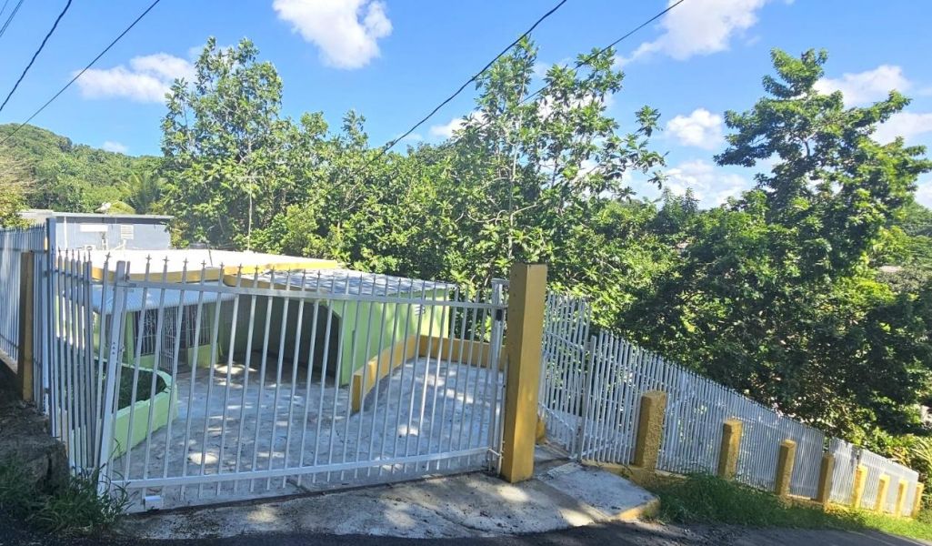 Carr Pr 2 Km 18 Int Calle 12 Parcela 31 Bo Mucarab Toa Alta 00953 PR