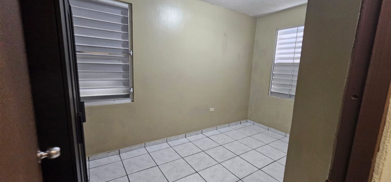 Carr Pr 2 Km 18 Int Calle 12 Parcela 31 Bo Mucarab Toa Alta 00953 PR