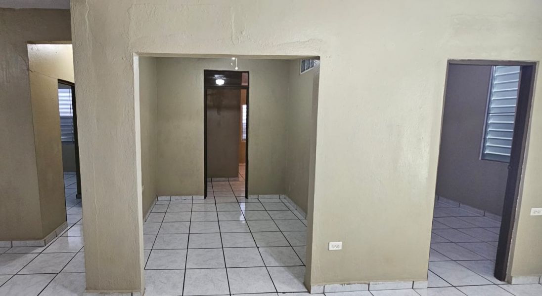 Carr Pr 2 Km 18 Int Calle 12 Parcela 31 Bo Mucarab Toa Alta 00953 PR