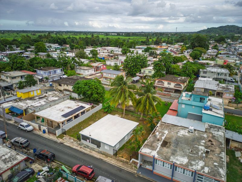 221 Trinitaria St Hostos Comm Campanilla Wd Toa Baja 00949 PR