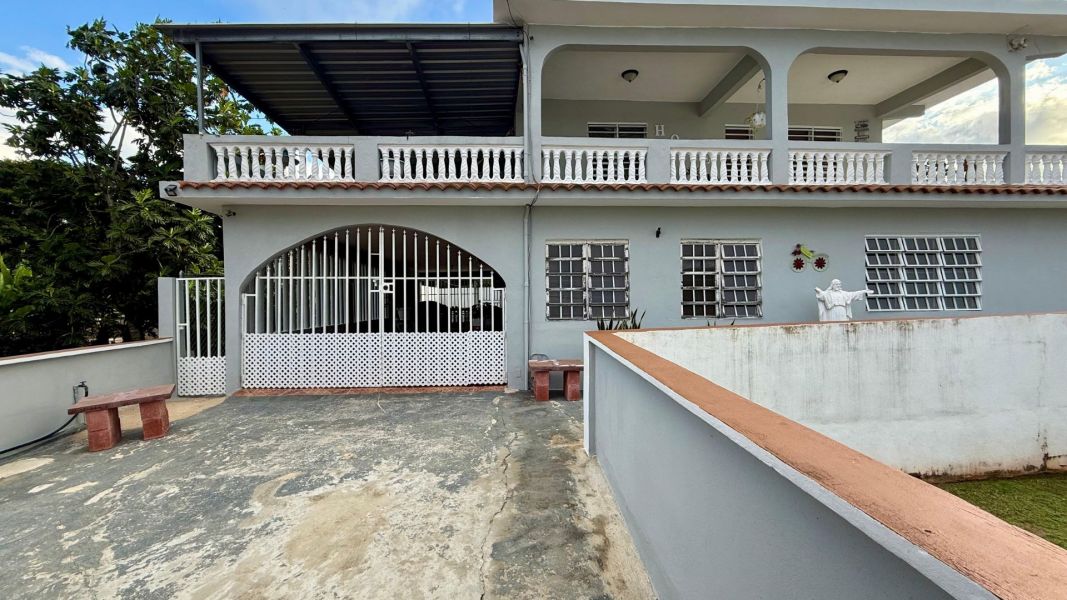 224 Carr 664 Km 0.2 Bo Magueyes Barceloneta 00617 PR