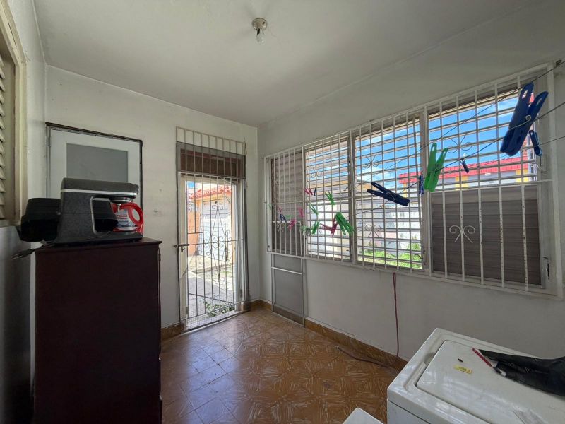 Bo Dulces Labios 0-281 Calle R De Arecibo Mayaguez 00680 PR