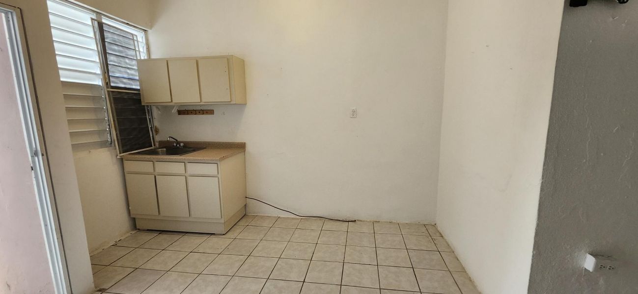 Calle Jimenez Garcia # 4 Urb Jardines Pla Caguas 00725 PR