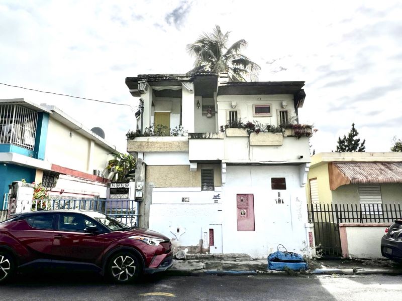 317 Calle Colton Villa Palmeras San Juan 00915 PR