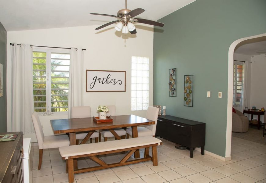 1117 Calle Virginia Barreto Garcia Quebradillas 00678 PR