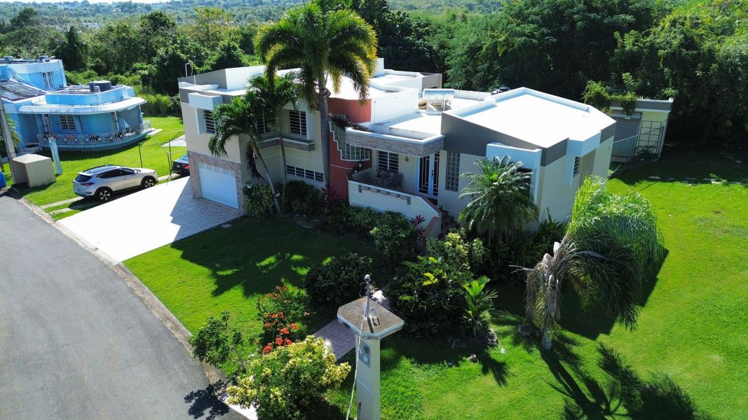 1117 Calle Virginia Barreto Garcia Quebradillas 00678 PR