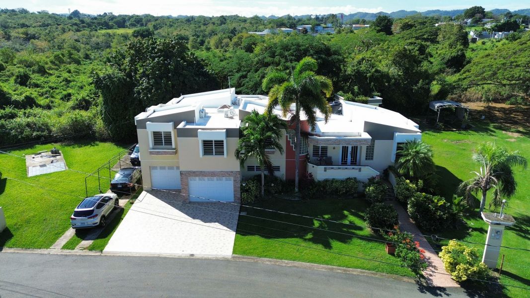 1117 Calle Virginia Barreto Garcia Quebradillas 00678 PR