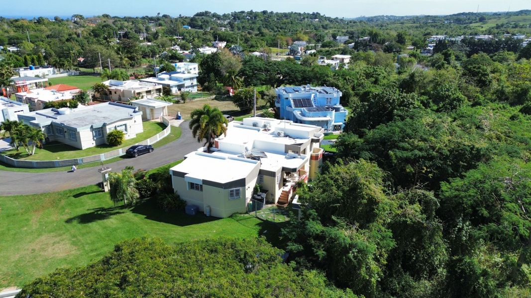 1117 Calle Virginia Barreto Garcia Quebradillas 00678 PR