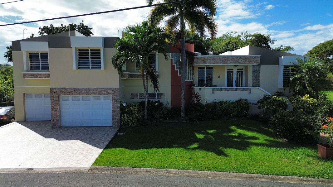 1117 Calle Virginia Barreto Garcia Quebradillas 00678 PR