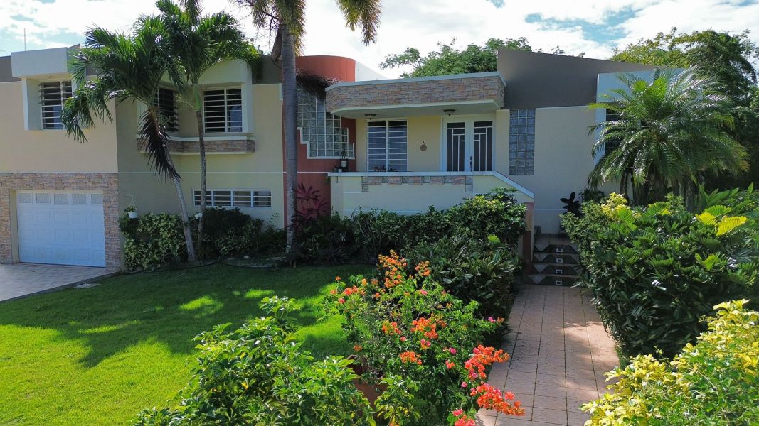 1117 Calle Virginia Barreto Garcia Quebradillas 00678 PR