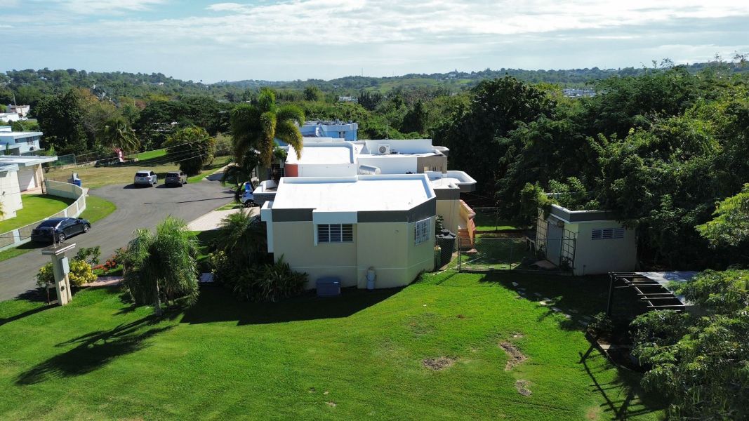 1117 Calle Virginia Barreto Garcia Quebradillas 00678 PR