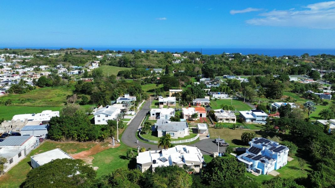 1117 Calle Virginia Barreto Garcia Quebradillas 00678 PR