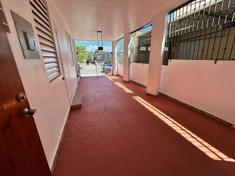 Urb Perla Del Sur 2512 Calle Comparza Ponce 00717 PR