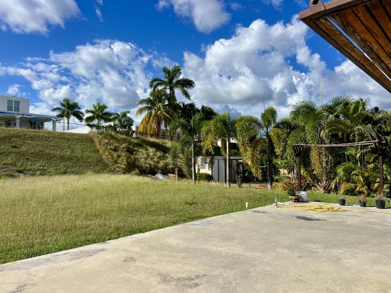 Mansiones En Paseo De Reyes #6 Calle Rey Luis Juana Diaz 00795 PR