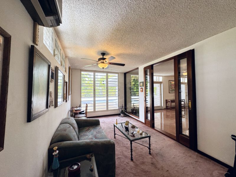 Calle Alhambra 10-28 Urb Torrimar Guaynabo 00969 PR