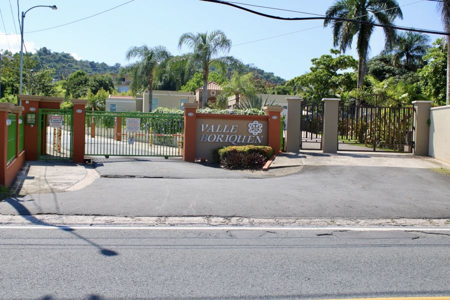 Urb Valle Boriquen Carr 931 Km 0.6 Bo Navarro, Gurabo - 17