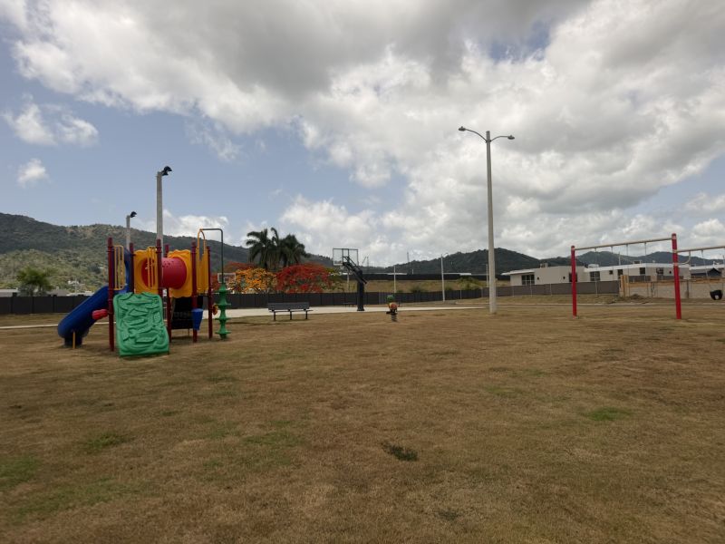157 109 St River View Ciudad Jardin, Gurabo - 27