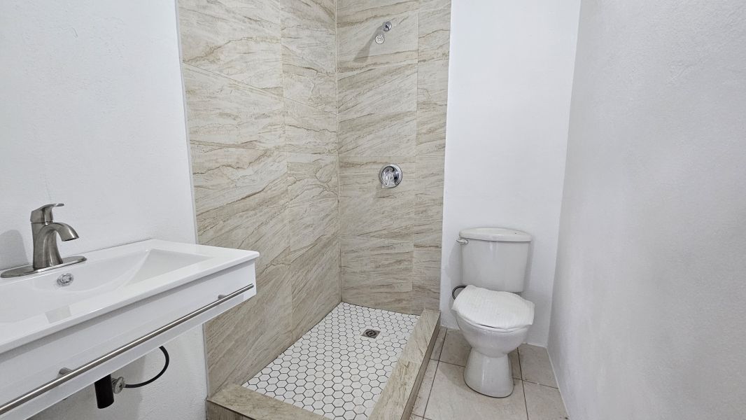 Solar 4 Bo Juan Asencio Carr 790 Km 1.5 Aguas Buenas 00703 PR