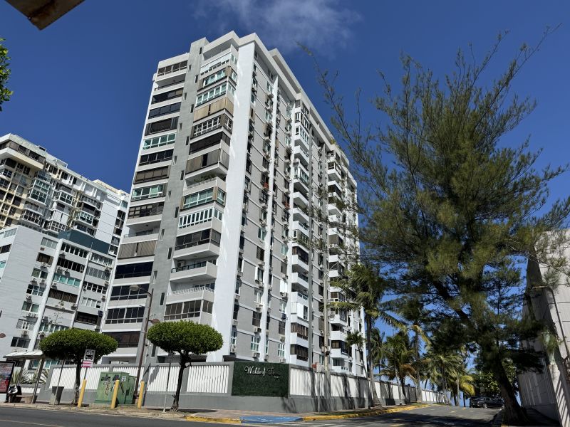 Cond Waldorf Tower 4123 Ave Isla Verde Apt #303 Carolina 00979 PR