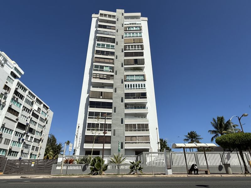 Cond Waldorf Tower 4123 Ave Isla Verde Apt #303 Carolina 00979 PR
