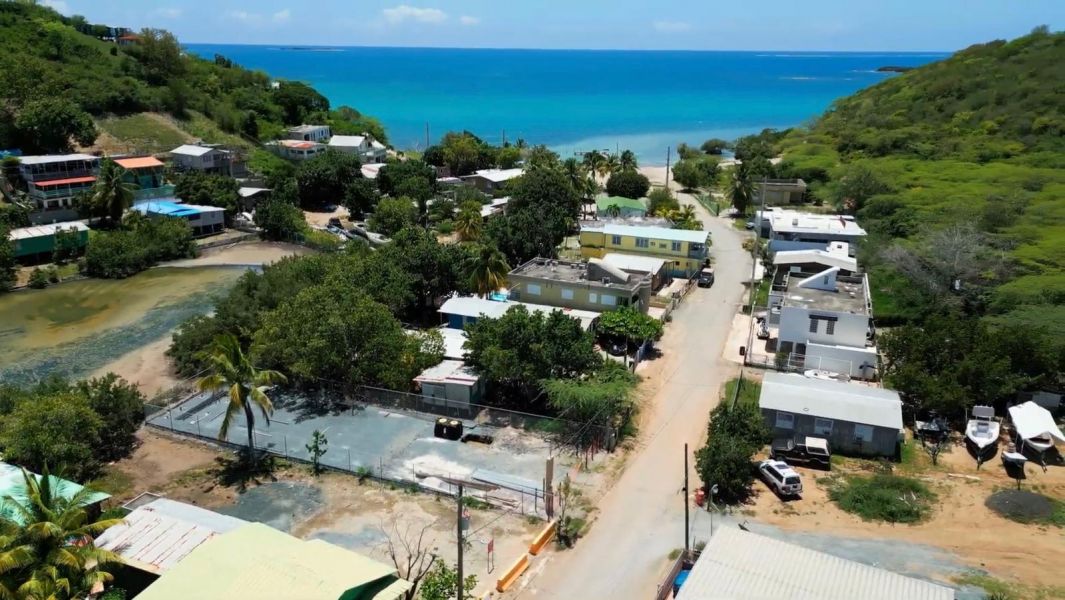 Carr 324 Km 1.9 Int Bo Papayo Lajas 00667 PR