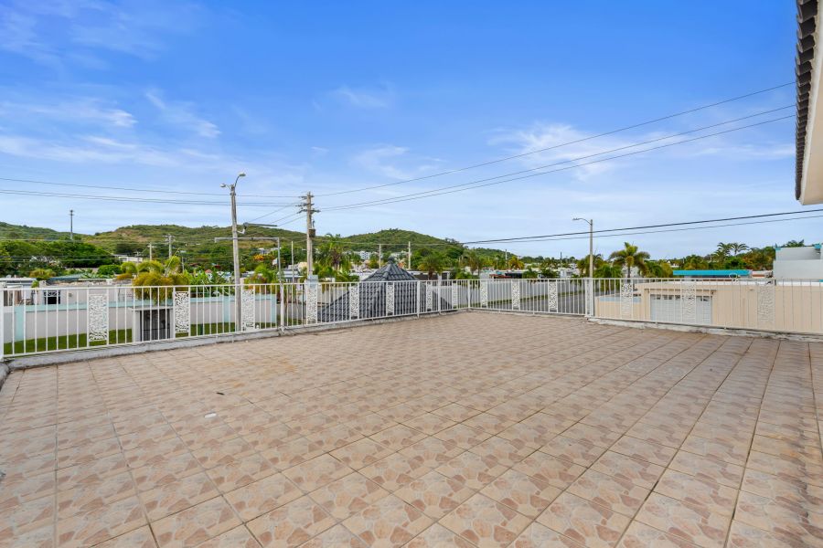 Urb Estancias Del Golf Club 701 Calle Enrique Lagu, Ponce - 44