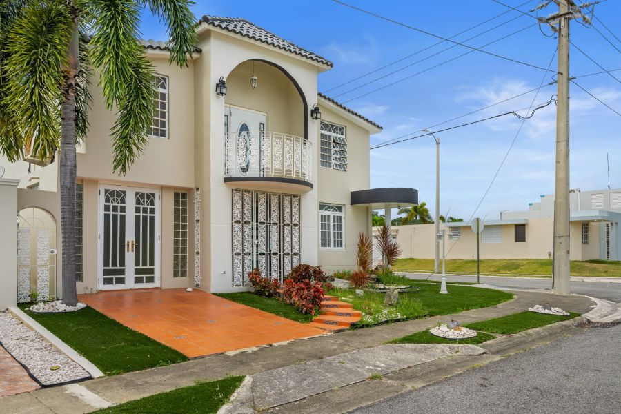 Urb Estancias Del Golf Club 701 Calle Enrique Lagu, Ponce - 2