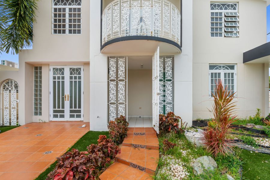 Urb Estancias Del Golf Club 701 Calle Enrique Lagu, Ponce - 8