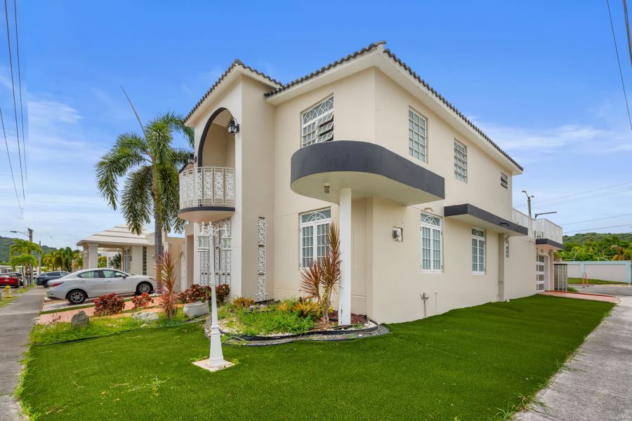Urb Estancias Del Golf Club 701 Calle Enrique Lagu, Ponce - 5