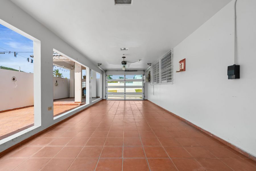 Urb Estancias Del Golf Club 701 Calle Enrique Lagu, Ponce - 26