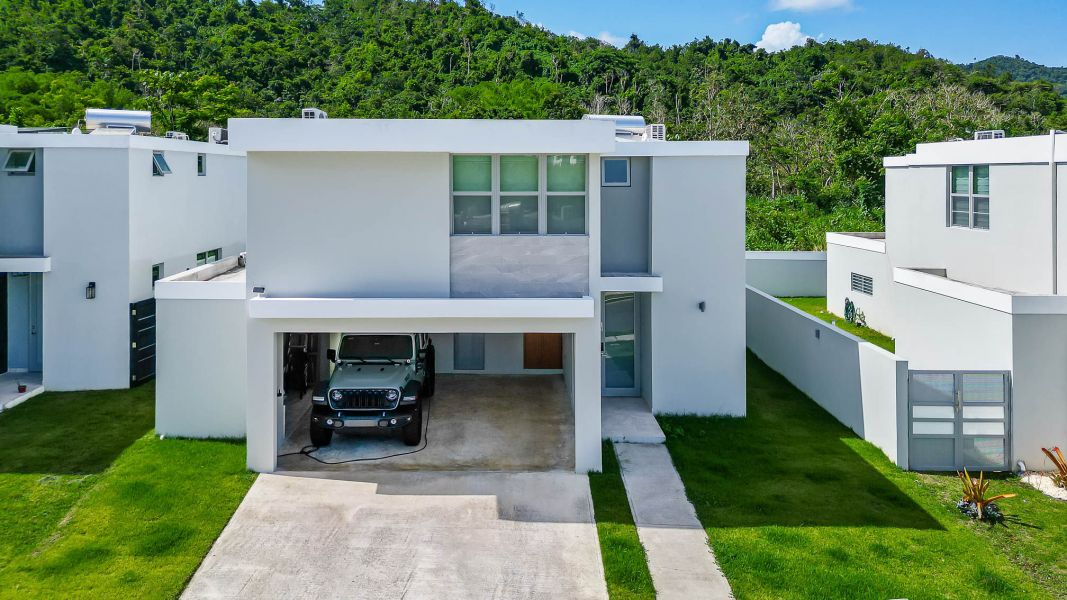 Urb Vistas De San Jose Calle Panorama J33 Caguas 00725 PR