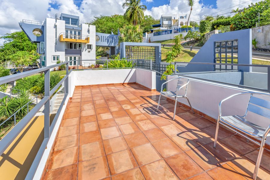 Urb Mar Caribe 16 Calle Flor Marina Naguabo 00718 PR