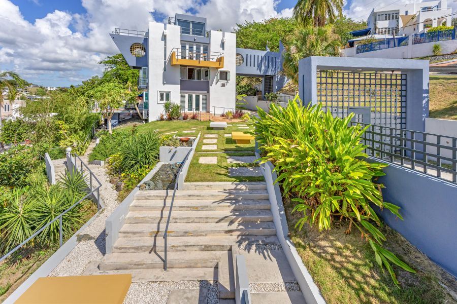 Urb Mar Caribe 16 Calle Flor Marina Naguabo 00718 PR